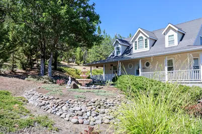 412 Country Court, Shady Cove, OR 97539 - Photo 2
