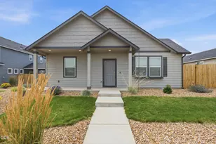 3778 SW Lava Pl, Redmond, OR 97756 - Photo 2