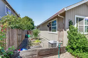 1717 Alexis Way, Medford, OR 97501 - Photo 24