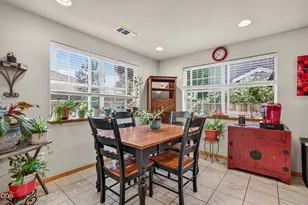 1717 Alexis Way, Medford, OR 97501 - Photo 10
