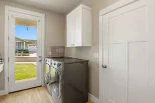 3573 SW 47th St, Redmond, OR 97756 - Photo 50