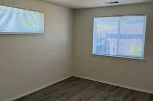 1439 SW Kellenbeck Ave, Grants Pass, OR 97527 - Photo 4