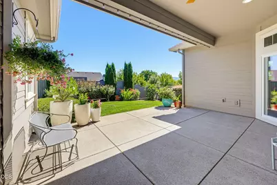4002 Crystal Springs Drive, Medford, OR 97504 - Photo 32