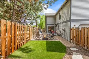 902 NW Ogden Ave, Bend, OR 97703 - Photo 24