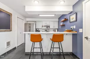 902 NW Ogden Ave, Bend, OR 97703 - Photo 8