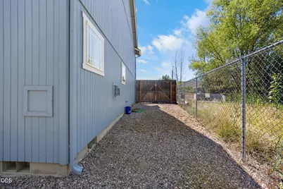 2197 NW Kingwood Avenue, Redmond, OR 97756 - Photo 36