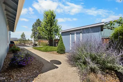 2197 NW Kingwood Avenue, Redmond, OR 97756 - Photo 38