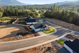 1106 Cascade Loop, Cave Junction, OR 97523 - Photo 34