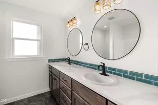 1106 Cascade Loop, Cave Junction, OR 97523 - Photo 18