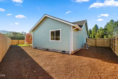 1106 Cascade Loop #Lot 8, Cave Junction, OR 97523 - Photo 28