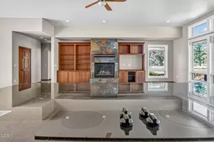 17084 Lady Caroline Dr, Sisters, OR 97759 - Photo 8