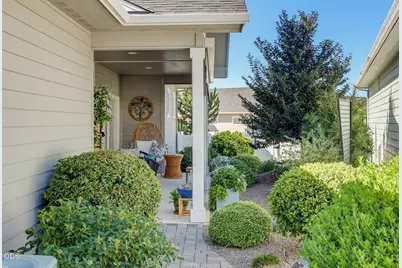 1529 N Haskell Street, Central Point, OR 97502 - Photo 40