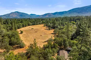 7606 Monument Dr, Grants Pass, OR 97526 - Photo 22