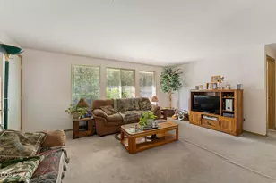 7606 Monument Dr, Grants Pass, OR 97526 - Photo 10