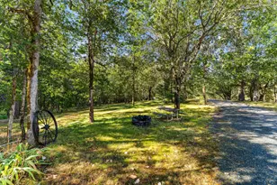 7606 Monument Dr, Grants Pass, OR 97526 - Photo 24