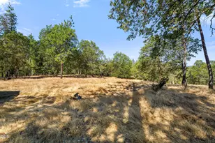 7606 Monument Dr, Grants Pass, OR 97526 - Photo 32