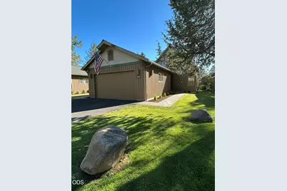 4614 Marsh Hawk Drive, Klamath Falls, OR 97601 - Photo 2
