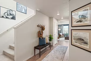 2586 Addysen Pk Wy, Medford, OR 97501 - Photo 2