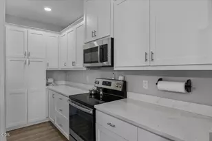 2837 Morning View Dr, Medford, OR 97504 - Photo 10
