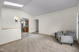 2124 NE Carrie Ln, Bend, OR 97701 - Photo 10