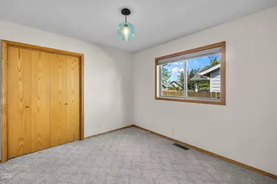 2124 NE Carrie Lane, Bend, OR 97701 - Photo 24