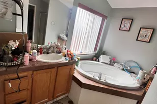 2009 Jeffrey Ln, Klamath Falls, OR 97603 - Photo 10