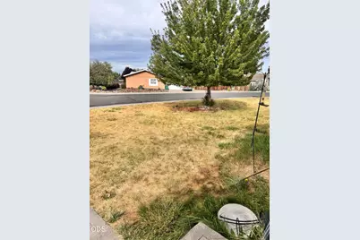 2009 Jeffrey Lane, Klamath Falls, OR 97603 - Photo 4