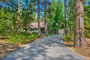 56743 Spring River Loop, Bend, OR 97707 - Photo 2