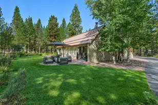 56743 Spring River Loop, Bend, OR 97707 - Photo 8