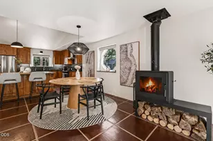 56743 Spring River Loop, Bend, OR 97707 - Photo 12