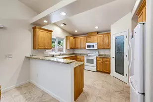 155 Glenwood Dr, Eagle Point, OR 97524 - Photo 10