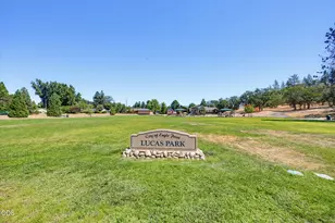 155 Glenwood Dr, Eagle Point, OR 97524 - Photo 34