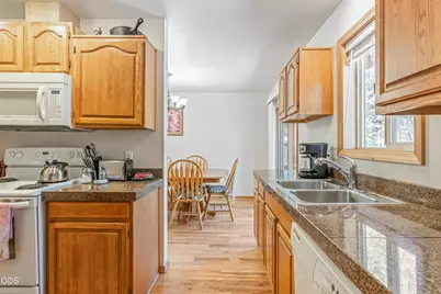 16018 Park Drive, La Pine, OR 97739 - Photo 8