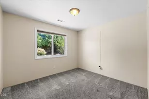 1403 Larson Creek Dr, Medford, OR 97504 - Photo 24