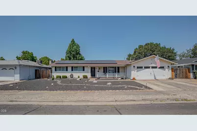 1031 Temple Drive, Central Point, OR 97502 - Photo 1