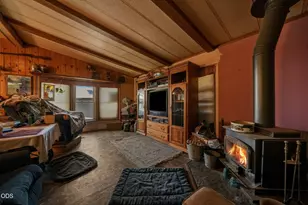 53315 Bridge Dr, La Pine, OR 97739 - Photo 4