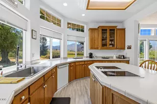 501 Carter Ln, Ashland, OR 97520 - Photo 14