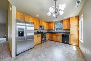 3437 Trent Ave, White City, OR 97503 - Photo 16