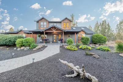 18025 Cascade Estates Drive, Bend, OR 97703 - Photo 4