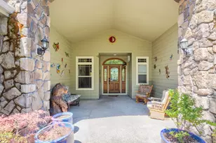 355 Madrone Ridge Dr, Grants Pass, OR 97527 - Photo 4