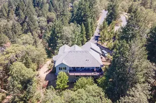 355 Madrone Ridge Dr, Grants Pass, OR 97527 - Photo 52