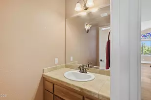 355 Madrone Ridge Dr, Grants Pass, OR 97527 - Photo 28