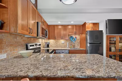19717 SW Mount Bachelor #UNIT 260, Bend, OR 97702 - Photo 6