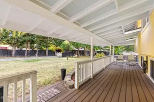 255 Queens Branch Rd, Rogue River, OR 97537 - Photo 8