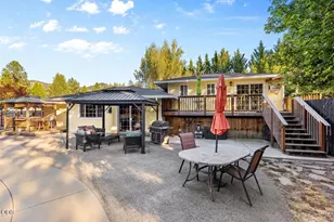 255 Queens Branch Rd, Rogue River, OR 97537 - Photo 36