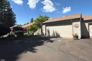 1839 Lexington Cir SE, Salem, OR 97306 - Photo 1