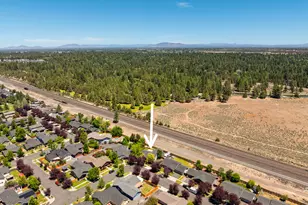 61242 Brookhollow Dr, Bend, OR 97702 - Photo 24