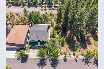 121 NW Outlook Vista Drive, Bend, OR 97703 - Photo 2