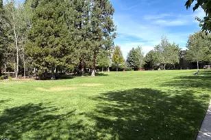 121 NW Outlook Vista Dr, Bend, OR 97703 - Photo 54