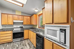 537 Thompson Creek Rd, Jacksonville, OR 97530 - Photo 10